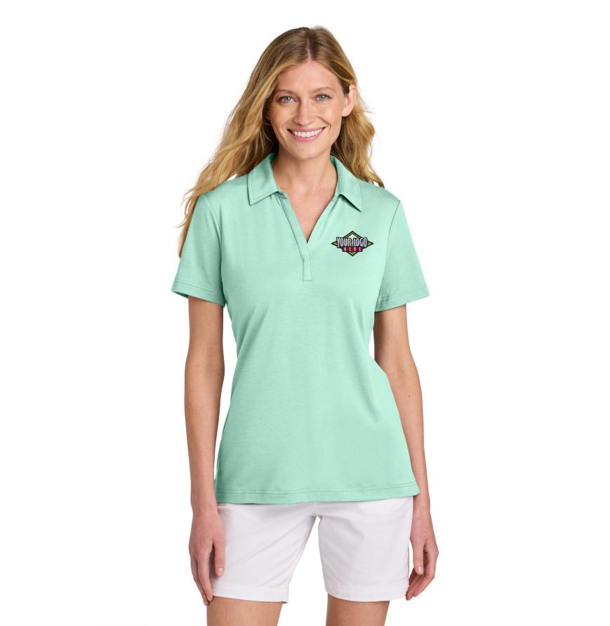 TravisMathew Women s Glenview Solid Polo